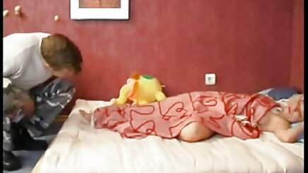 Doktor döküm için bacaklarını moms teach sex izle yayılır