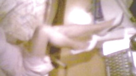 Phoenix mom porno video izle onu kedi bir sopa ile sıvalı alır